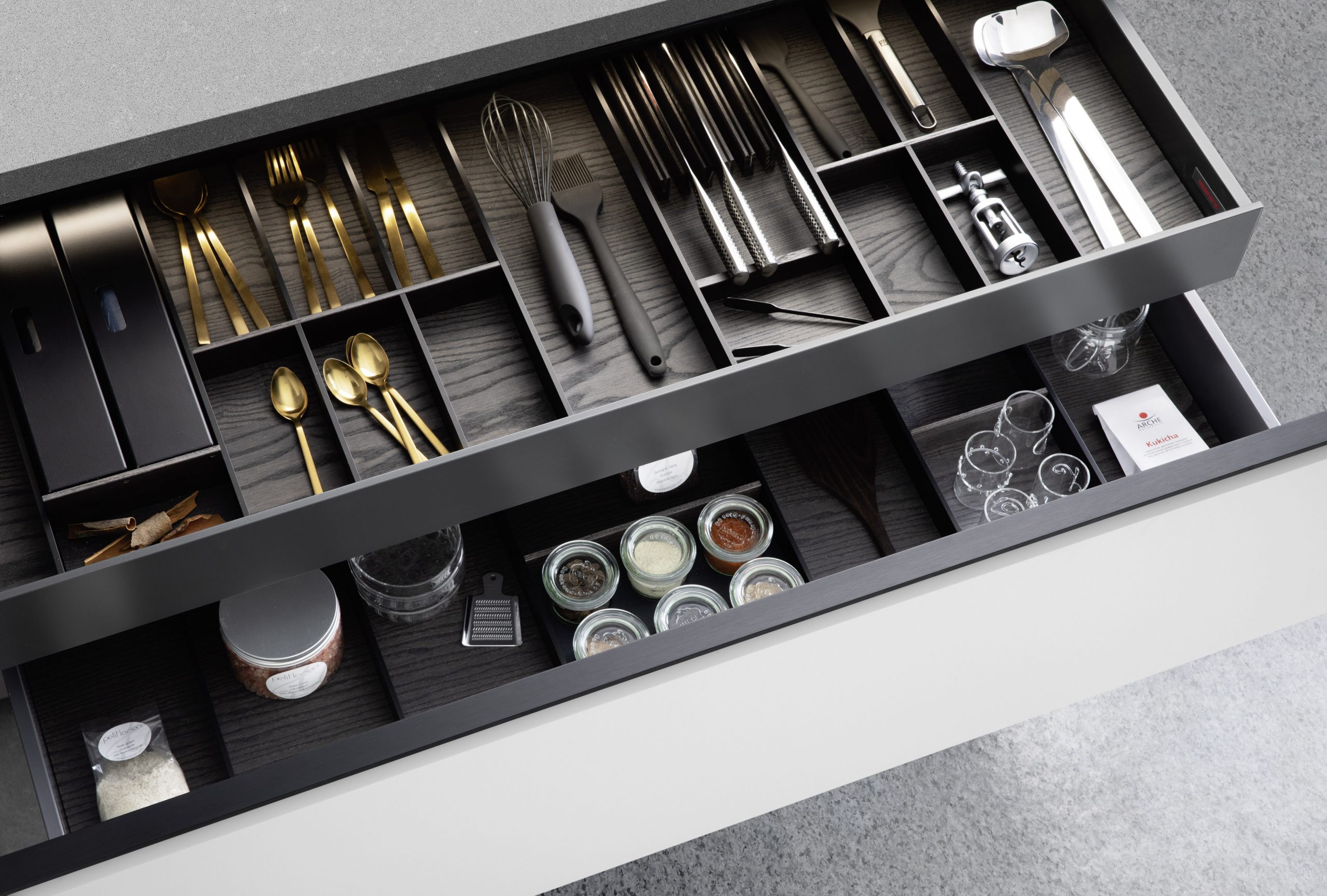 Interior fittings of drawers and deep drawers - Meson's Cucine